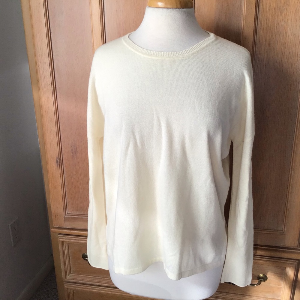 VINCE CREAM HI LOW CASHMERE SWEATER